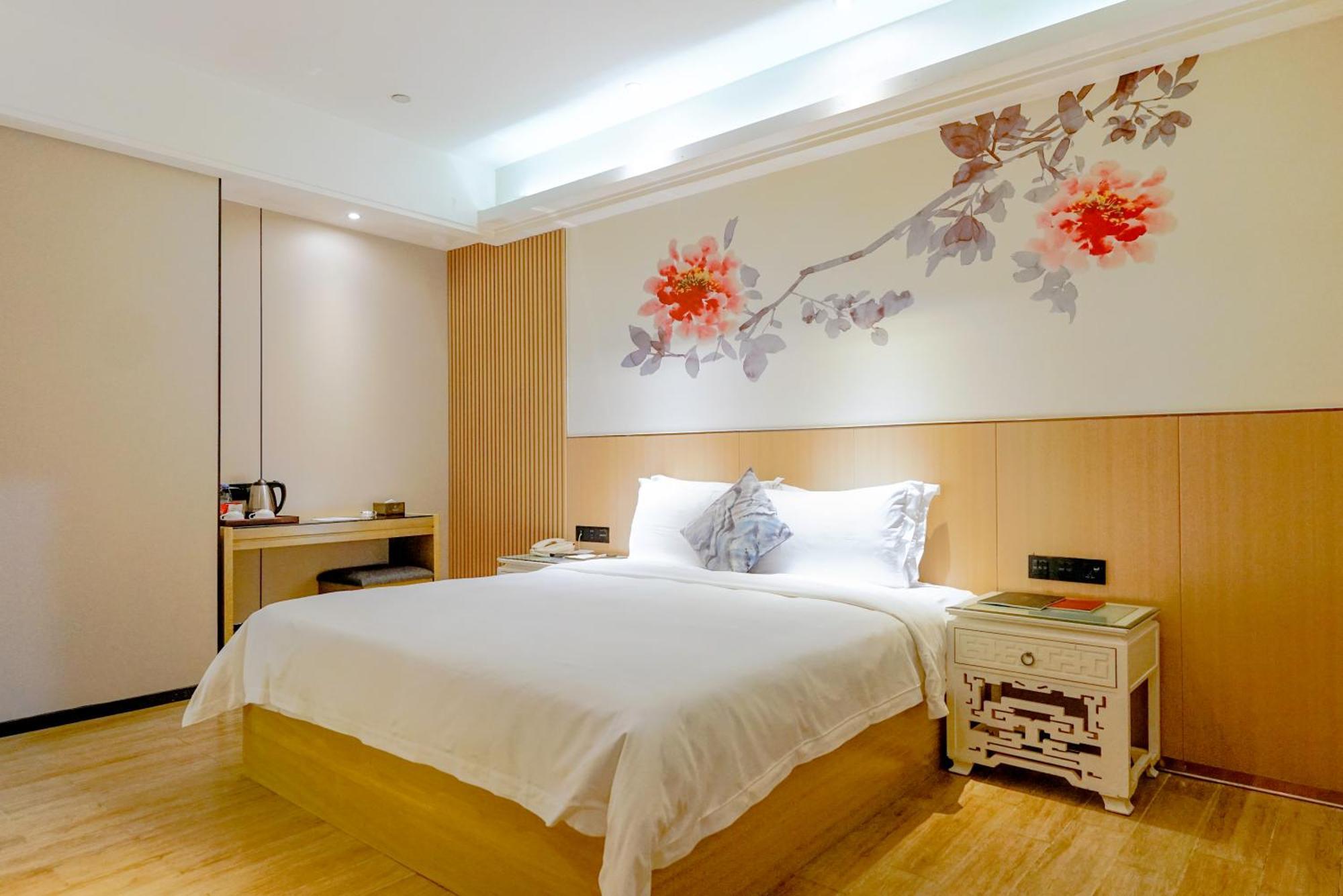 Paco Hotel Tiyuxilu Metro Guangzhou-Free Shuttle Bus During Canton Fair Екстер'єр фото